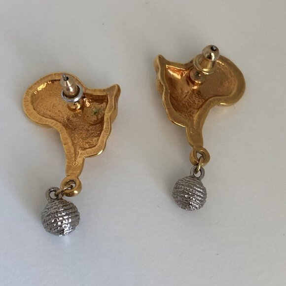 Vintage Playful Cat Kitten Pierced Dangling Earrings Gold Tone Kitten 1.5" - Picture 4 of 5